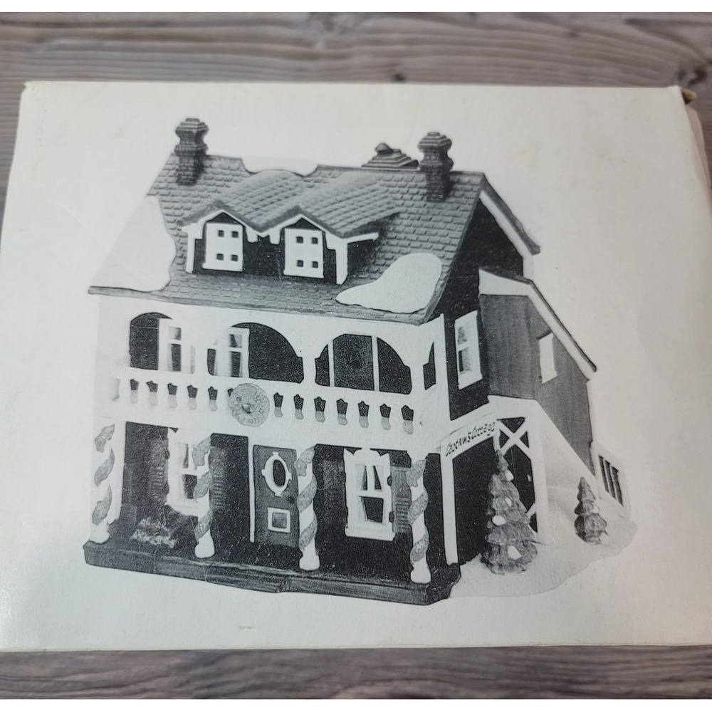 Dept 56 New England Village "Captains Cottage"59471 Retired 1990 Excellent !